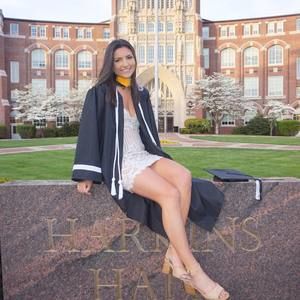 Meet your Posher, Lauren